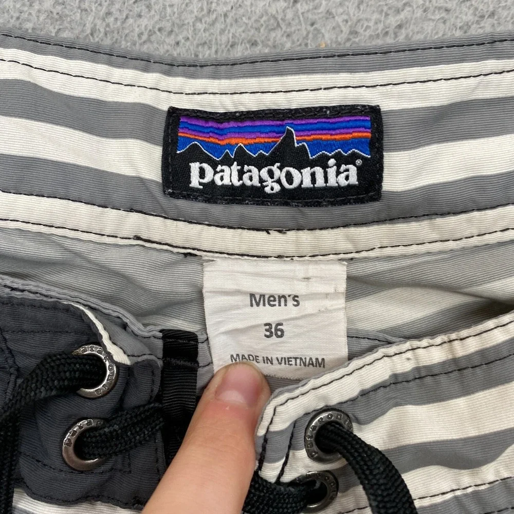 Patagonia Board Shorts Mens 36‎ Wavefarer Outdoor Striped Beach Surf Pocket Gray
